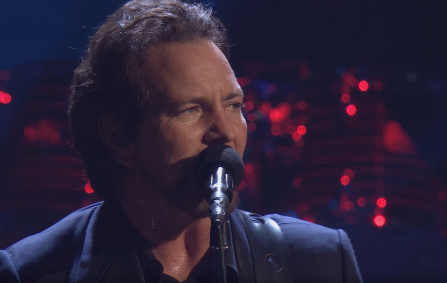 Eddie Vedder Pearl Jam live