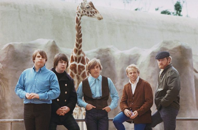 Beach Boys mit Giraffe
