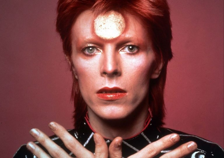 Titelstory: Die Erfindung des David Bowie