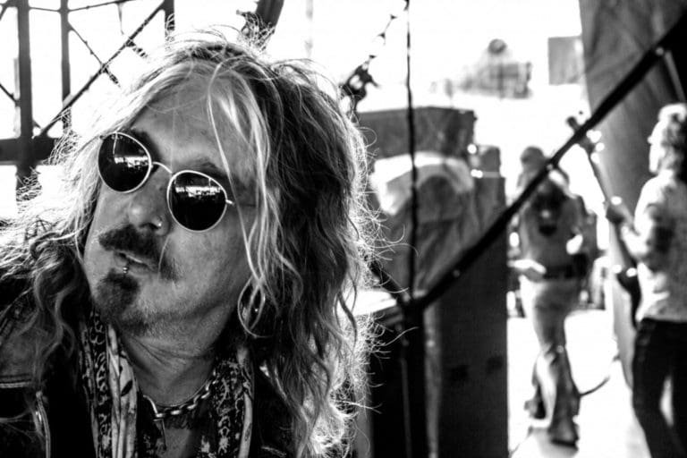 Mötley Crüe: Nach Auflösung – Mars und Corabi neues Team