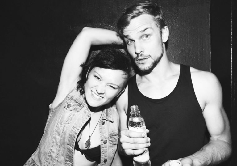 White Miles: Videopremiere zu ›In The Mirror‹