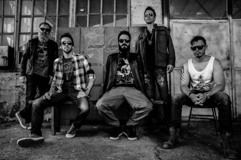 Stray Train: Videopremiere zu ›Wander Man‹