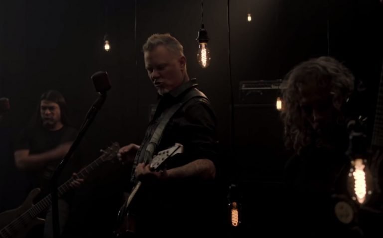 Metallica: Seht hier das Video zu ›Moth Into Flame‹