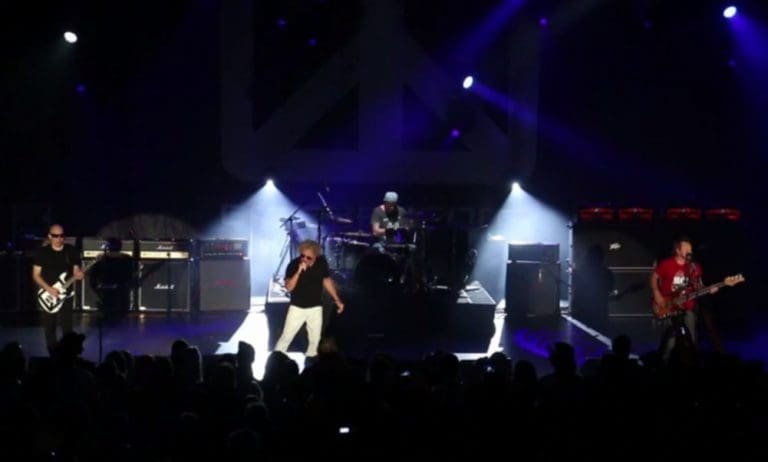 Chickenfoot: Seht hier die exklusive Videopremiere zu ›Devine Termination‹