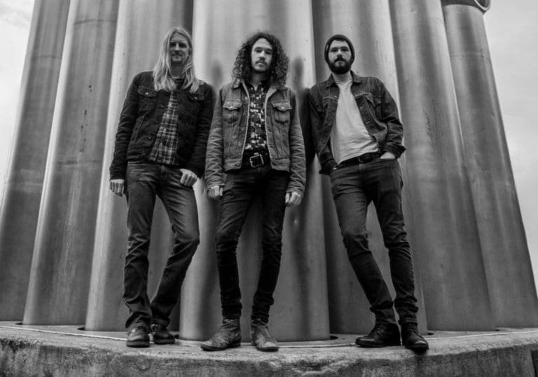 Videopremiere: The Great Beyond mit ›Empty Grail‹