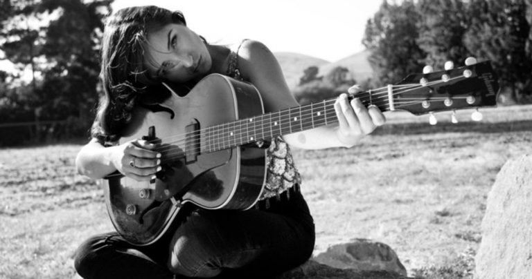 Gewinnspiel: Das neue Album und Tickets für Jade Jackson sichern