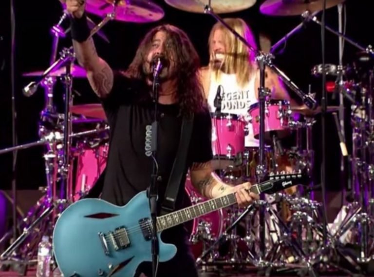 Foo Fighters: ›The Pretender‹ live in antikem Ambiente