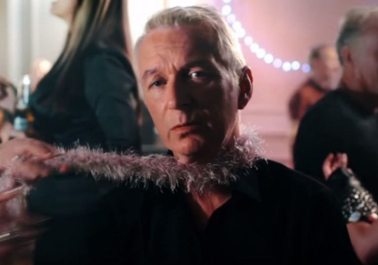 Thunder: Neues Video zur Single ›Christmas Day‹