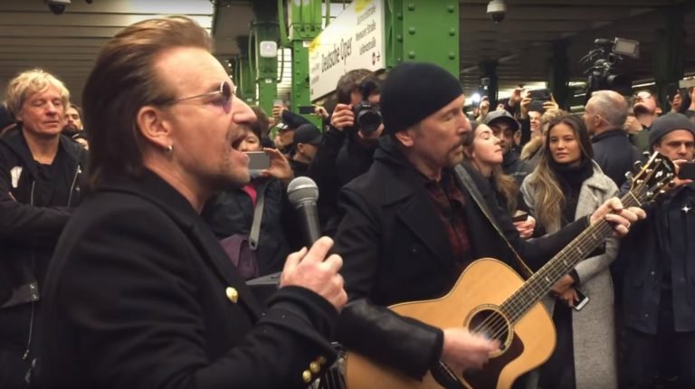 U2: Akustik-Set in Berliner U-Bahn