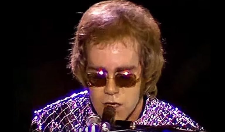 Video der Woche: Elton John mit ›Rocket Man‹ live 1972
