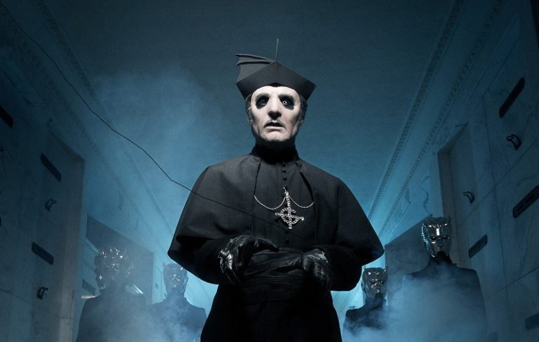 Titelstory: Ghost – Mit eiserner Faust und Maske