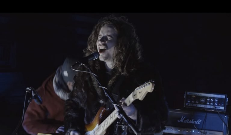 Mother’s Cake: Neues Live-Video zu ›Hide & Seek‹
