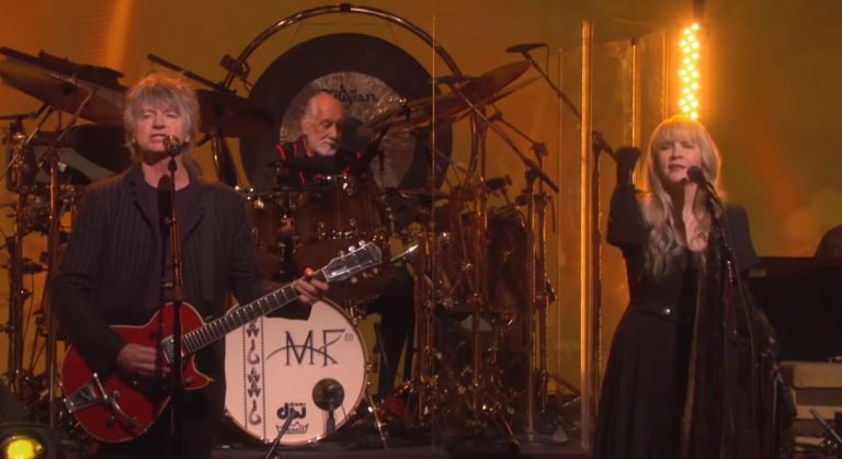 Fleetwood Mac: Hier den ersten TV-Auftritt ohne Buckingham sehen