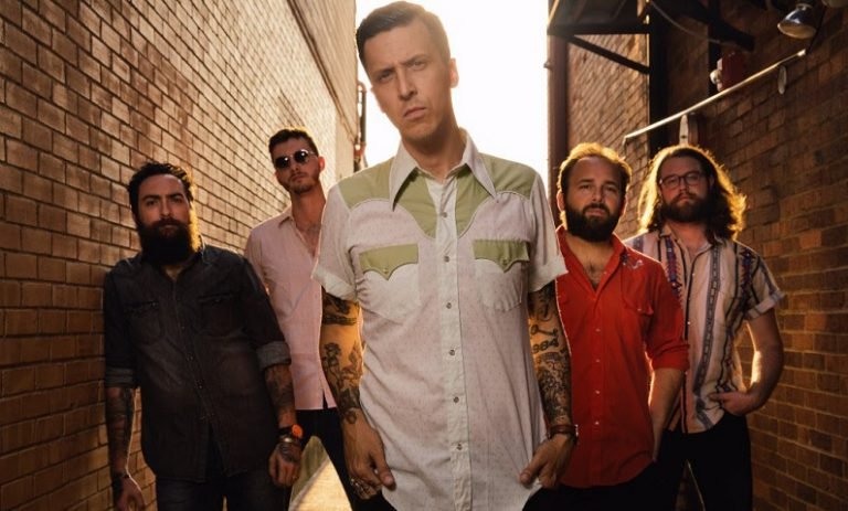 Gewinnspiel: American Aquarium live sehen und Vinyl sichern!