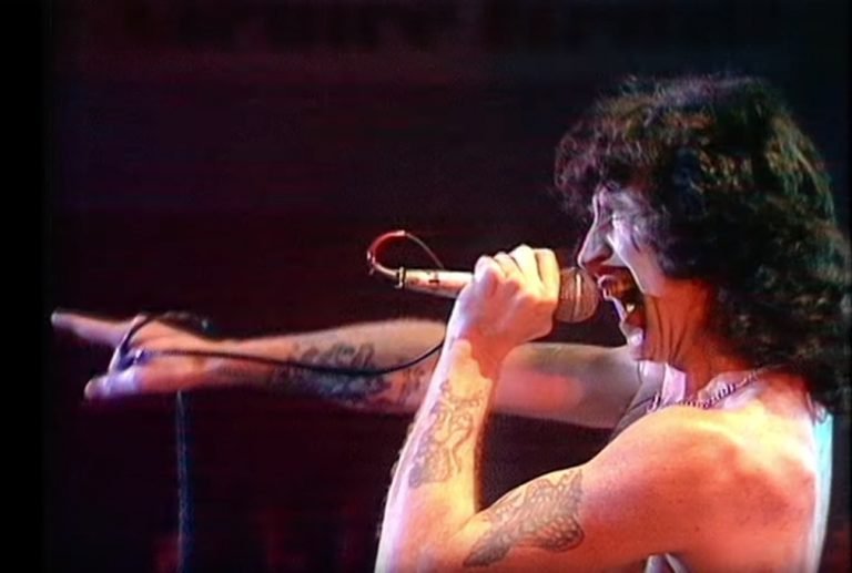 AC/DC: Videos und Playlist zur Feier von HIGHWAY TO HELL