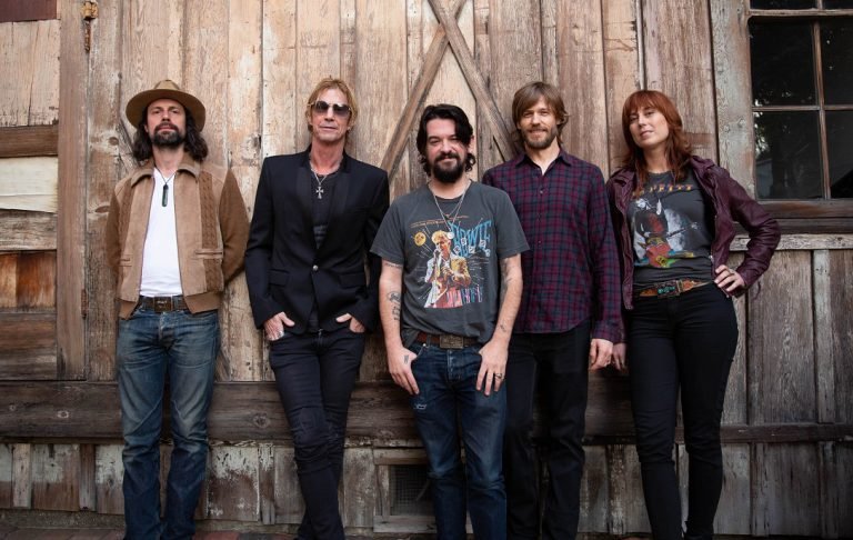 Duff McKagan: Konzerttickets, LP und signierte Li­tho­gra­fie gewinnen!