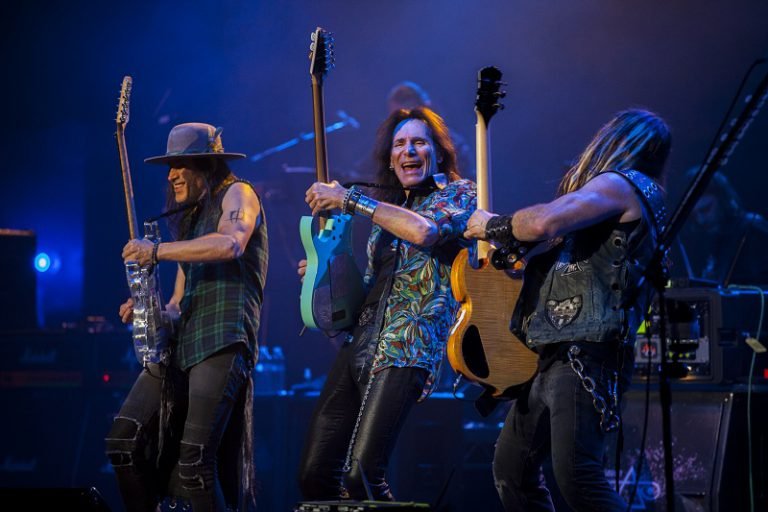 Generation Axe: Gitarrenarbeit der Extraklasse