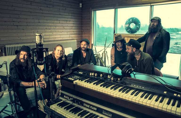 Premiere: Hellsingland Underground mit ›Carnival Beyond The Hills‹