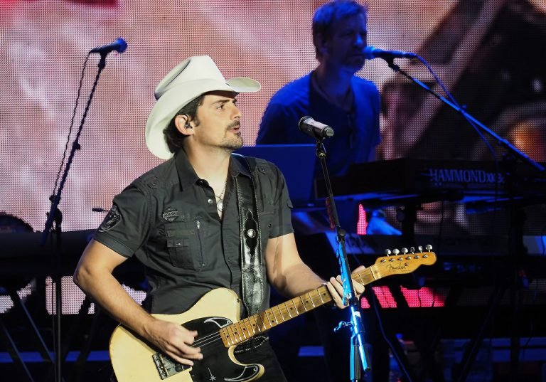 Konzertkritik + Fotos: Country-Star Brad Paisley in Berlin (09.10.2019)