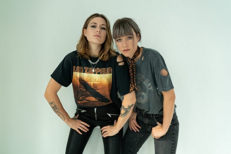 Larkin Poe: We Are Family