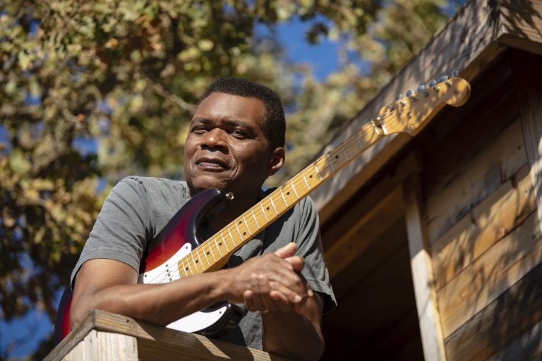 CLASSIC ROCK präsentiert: Robert Cray live