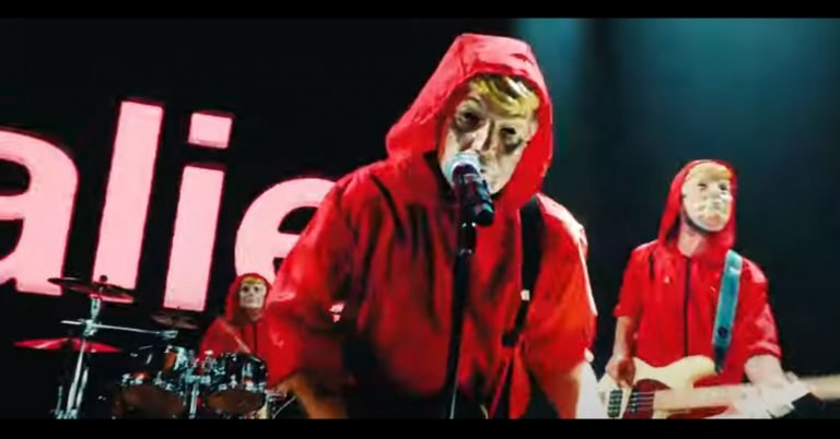 The 4 Donalds feat. The Boatsmen: Cover von ›American Idiot‹