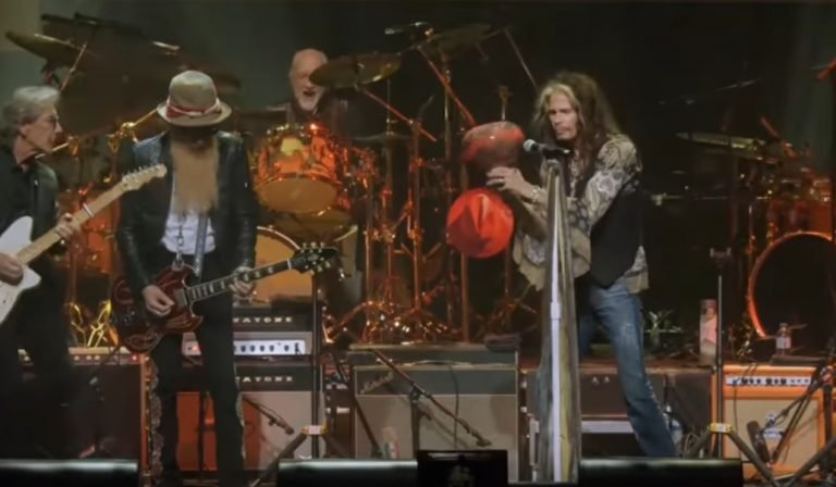 Billy Gibbons: ›Rattlesnake Shake‹ live mit Steven Tyler