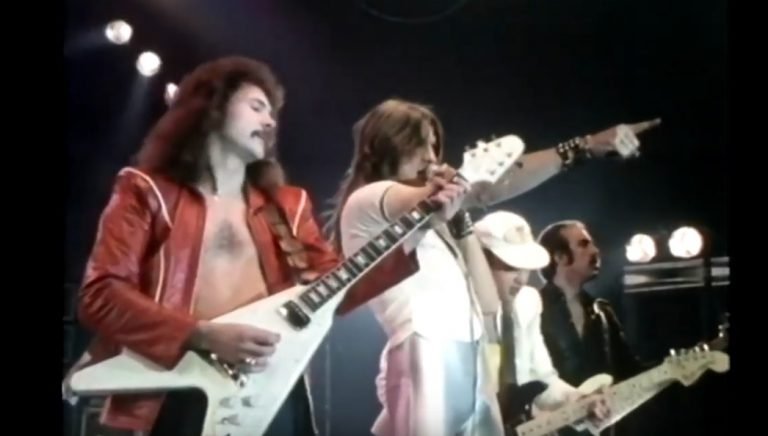 Rückblende: Saxon und ›747 (Strangers In The Night)‹