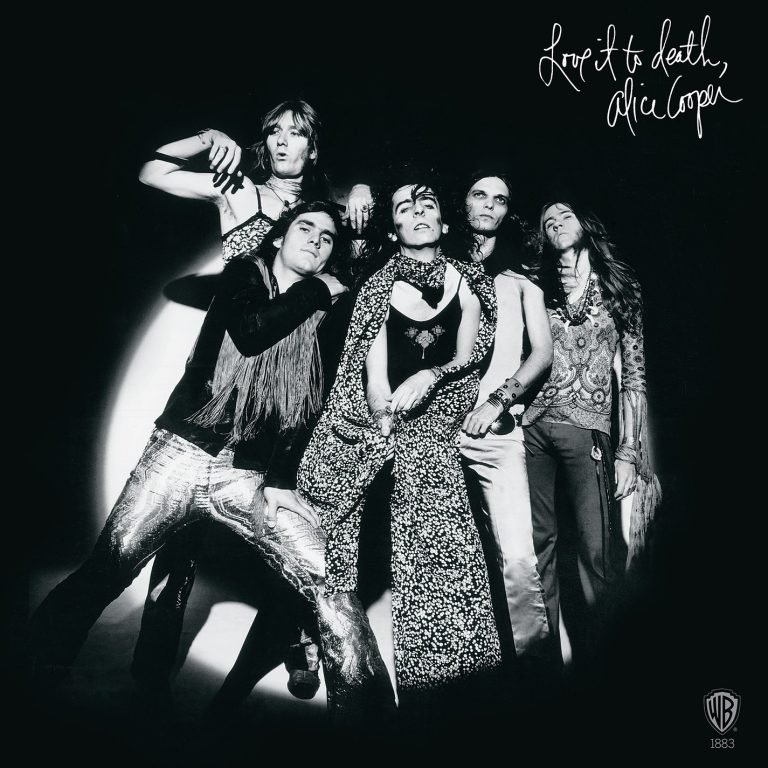 Album des Lebens: Alice Cooper – LOVE IT TO DEATH
