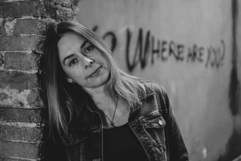 Videopremiere: Vanessa Peters mit ›Modern Age‹