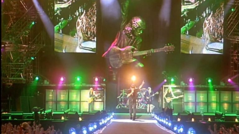 Flashback: AC/DC – STIFF UPPER LIP LIVE in München