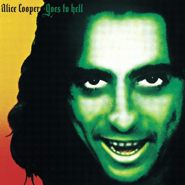 Flashback: ALICE COOPER GOES TO HELL