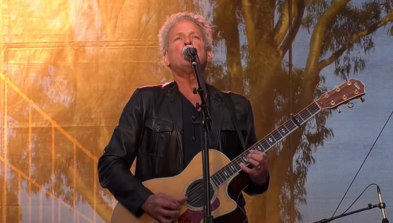 Fleetwood Mac: Lindsey Buckinghams Rauswurf als „Schädigung des Banderbes“
