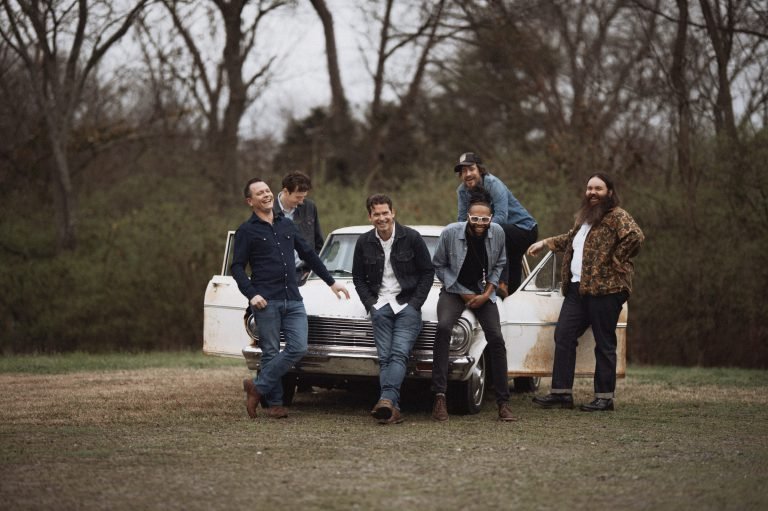 Old Crow Medicine Show: Neue Single  ›Paint This Town‹