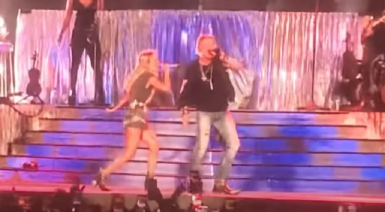 Axl Rose: Mit Carrie Underwood auf der Bühne
