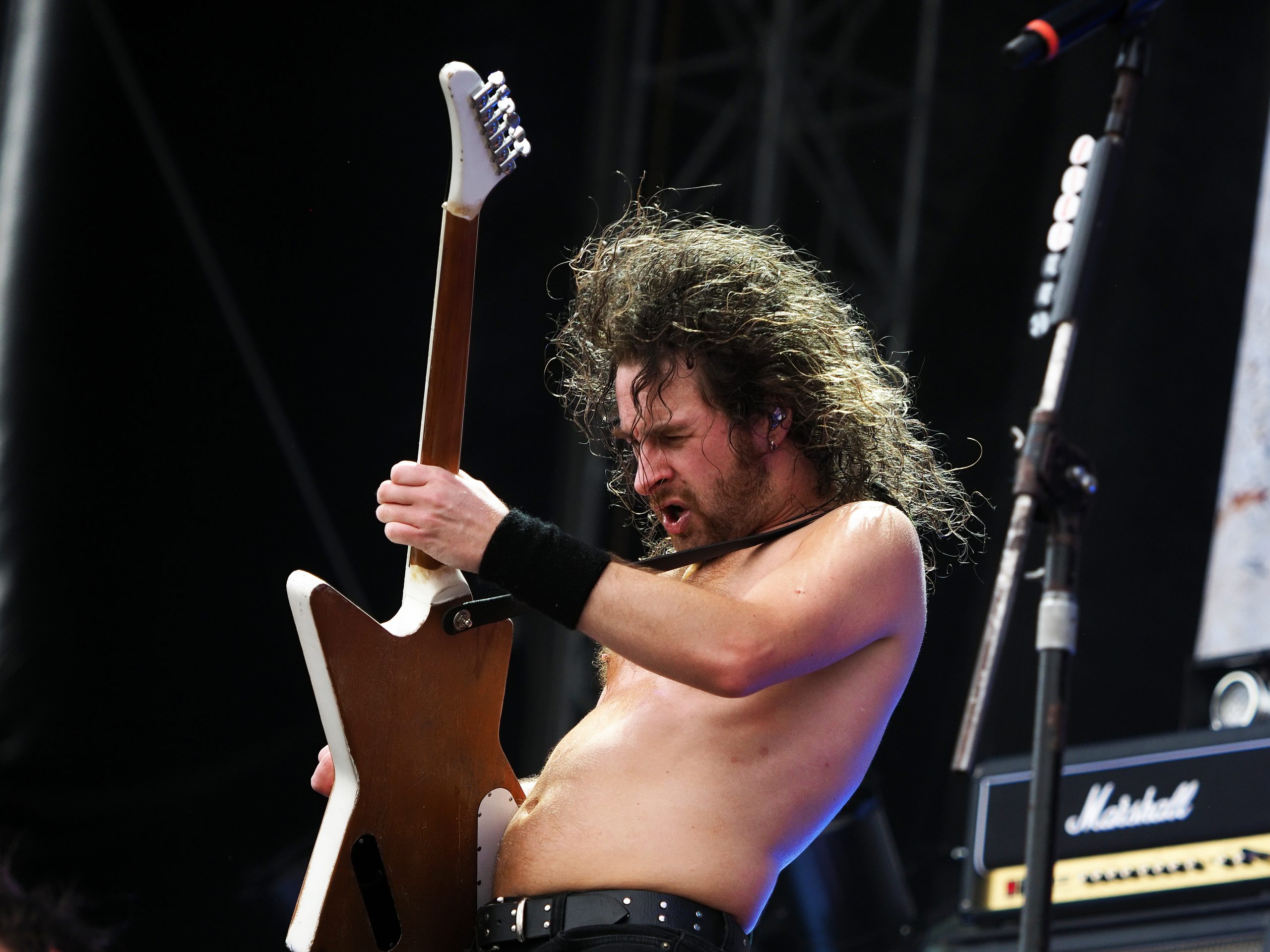 Airbourne live 2022