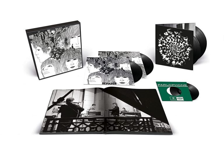 The Beatles: REVOLVER LIMITED SUPER DELUXE EDITION