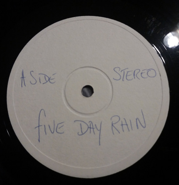 Der verborgene Schatz: FIVE DAY RAIN