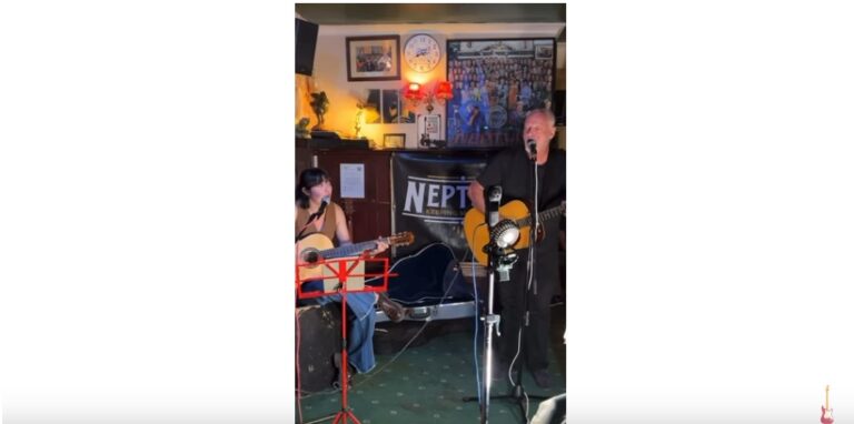 David Gilmour: Live-Performance in kleinem Pub